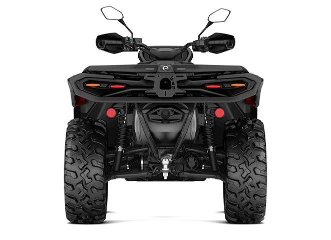 ATV fire rytter, egnet for fritidskjøring, robust og kraftig terrengkjøretøy med firehjulsdrift for offroad eventyr.